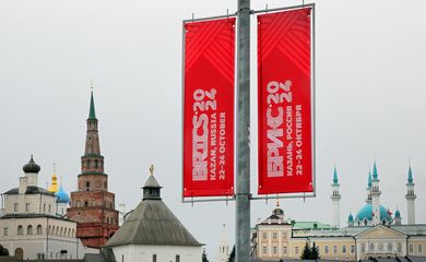 Cartaz sobre Brics em Kazan
 17/10/2024   REUTERS/Alexey Nasyrov