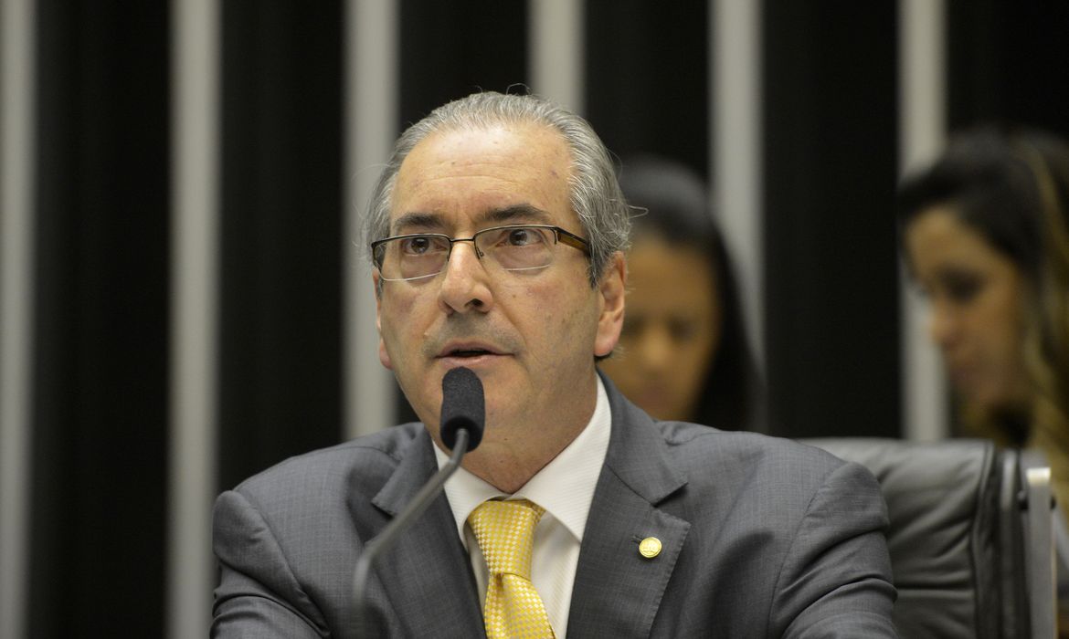 Presidente da Câmara dos Deputados, Eduardo Cunha, preside Sessão Solene em homenagem ao ex-líder da bancada do PSB, Eduardo Campos (Wilson Dias/Agência Brasil)