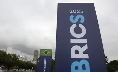 Lula cobra novo modelo de financiamento sustentável ao Banco do Brics