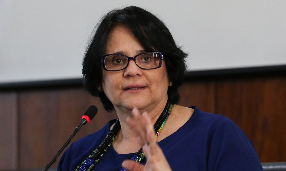 A ministra da Mulher, da Família e dos Direitos Humanos, Damares Alves, em parceria com a Organização Internacional para as Migrações (OIM/ONU), lança o 