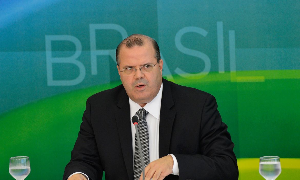 Apresentação da nova equipe econômica. Na Foto: o presidente do Banco Central, Alexandre Tombini (Wilson Dias/Agência Brasil)