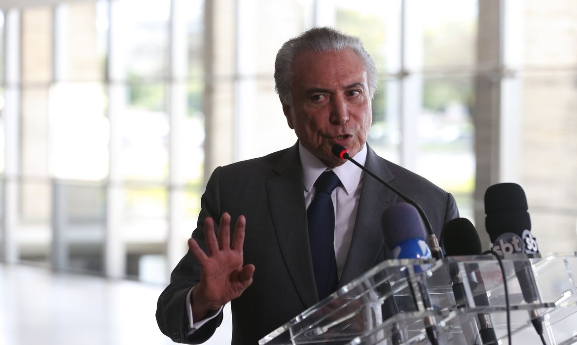 Brasília - Presidente Michel Temer fala à imprensa após almoço em homenagem aos reis da Suécia, no Palácio Itamaraty (Valter Campanato/Agência Brasil)