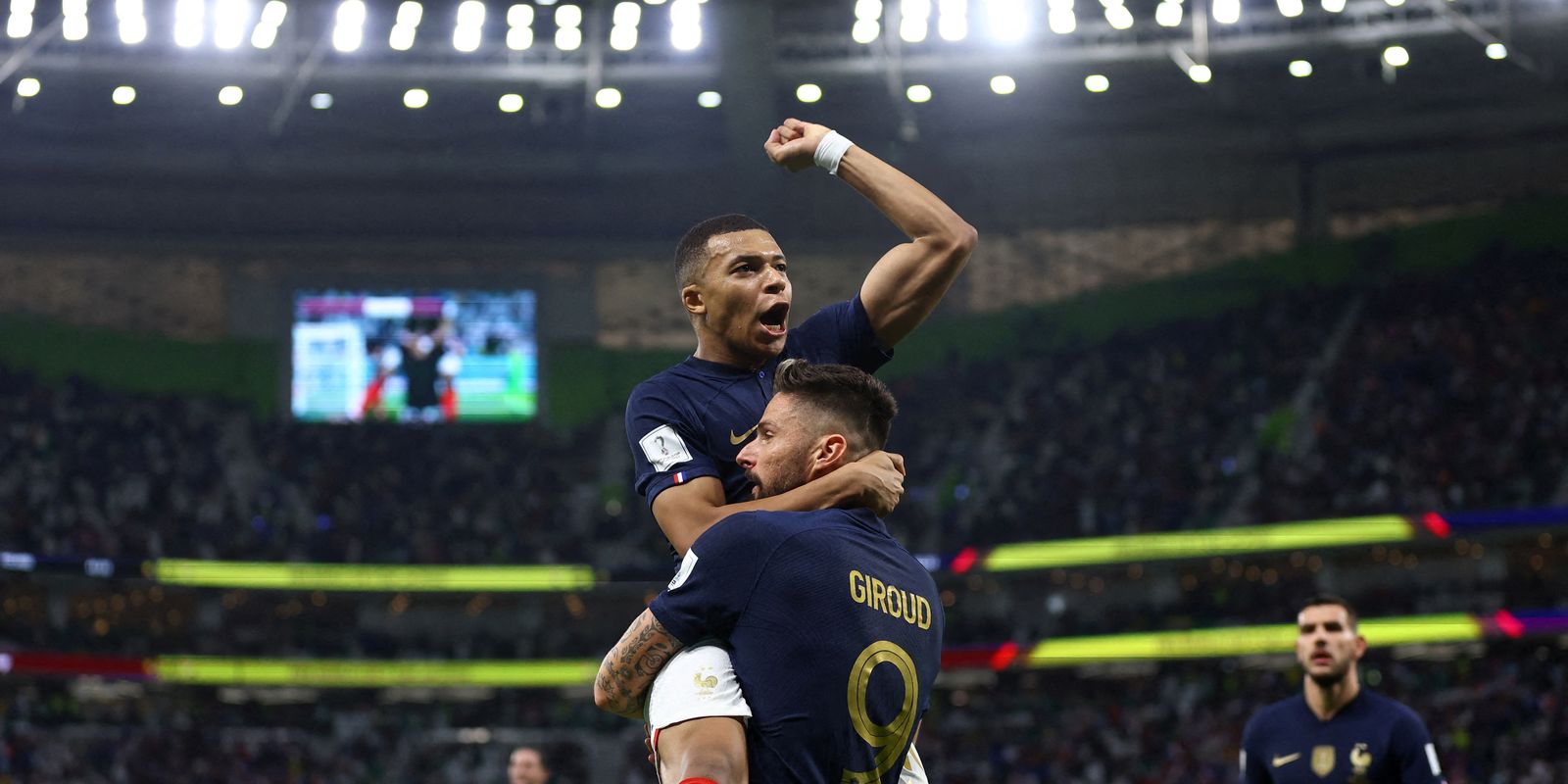 Les meilleurs buteurs Giroud et Mbappé donnent l’avantage à la France : 3-1 en Pologne