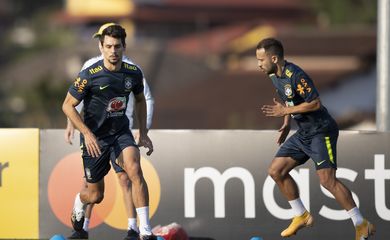 treino seleção, rodrigo caio, everton ribeiro