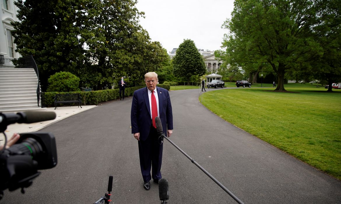 Presidente dos EUA, Donald Trump, chega de Camp David à Casa Branca em Washington