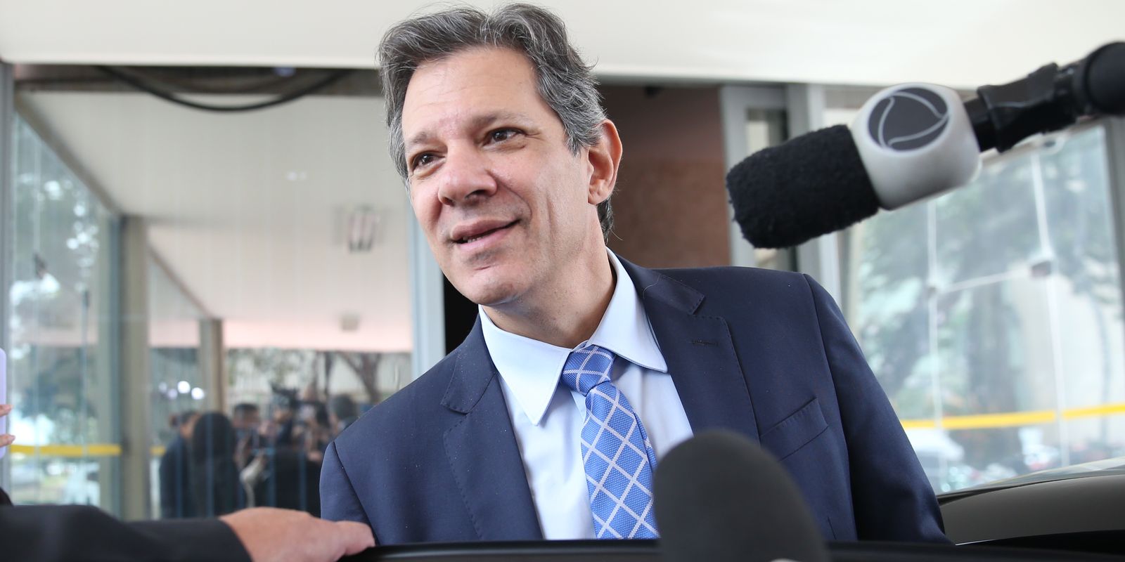 Ata do Copom veio com “termos mais condizentes”, afirma Haddad