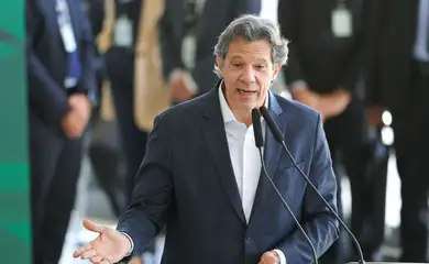 Ministro da Fazenda nega alteração da meta fiscal