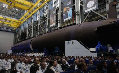  O presidente Jairo Bolsonaro participa de cerimônia de conclusão do processo de união das partes do Submarino Himaitá, na Base de Submarinos de Itaguaí