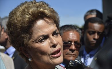 Brasília - A presidenta Dilma defendeu a permanência do PMDB no governo, durante visita as obras de infraestrutura para operação do Satélite Geoestacionário de Defesa e Comunicações Estratégicas, do Centro de Operações Espaciais-COPE/ VI