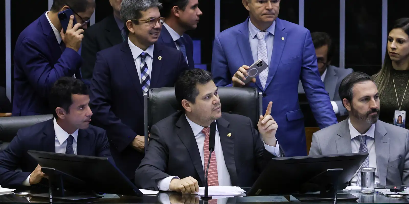 Congresso derruba 52 vetos de Lula ao chamado PL da Devastação
