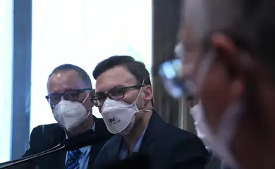 Comissão Parlamentar de Inquérito da Pandemia (CPIPANDEMIA) realiza oitiva de beneficiário e de ex-médico da Prevent Senior. A operadora de saúde é acusada de ocultar mortes de pacientes por Covid-19 e de pressionar médicos a prescreverem