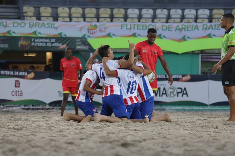 Rodada de abertura do Mundial de Futebol de Areia Raiz tem cinco jogos,  incluindo Brasil x França — Ministério do Desenvolvimento e Assistência  Social, Família e Combate à Fome