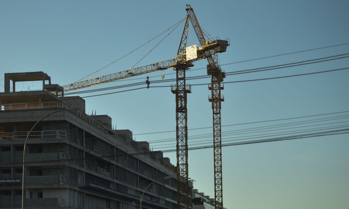 Faturamento da indústria de materiais de construção cresce 1,6% em fevereiro
