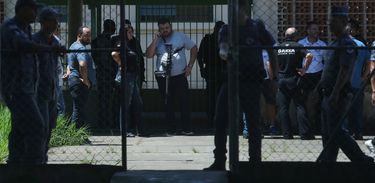 Escola Raul Brasil em Suzano, policiais na cena do massacre