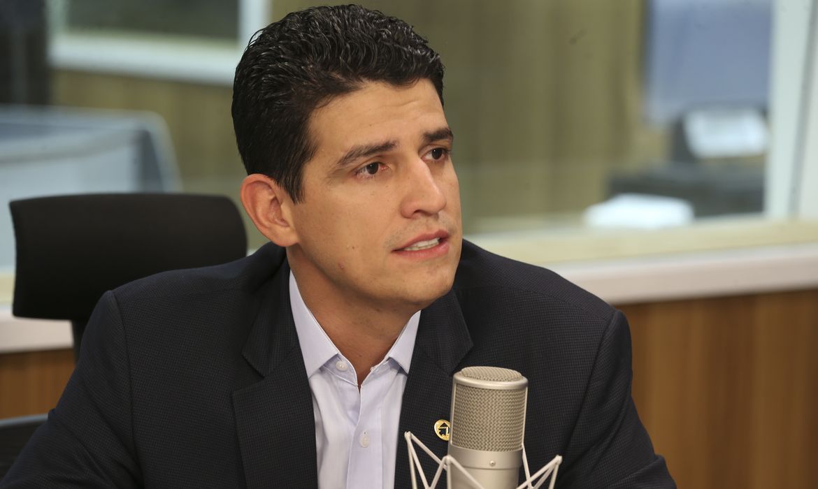 O ministro da Infraestrutura, Marcelo Sampaio, é o entrevistado do programa A Voz do Brasil