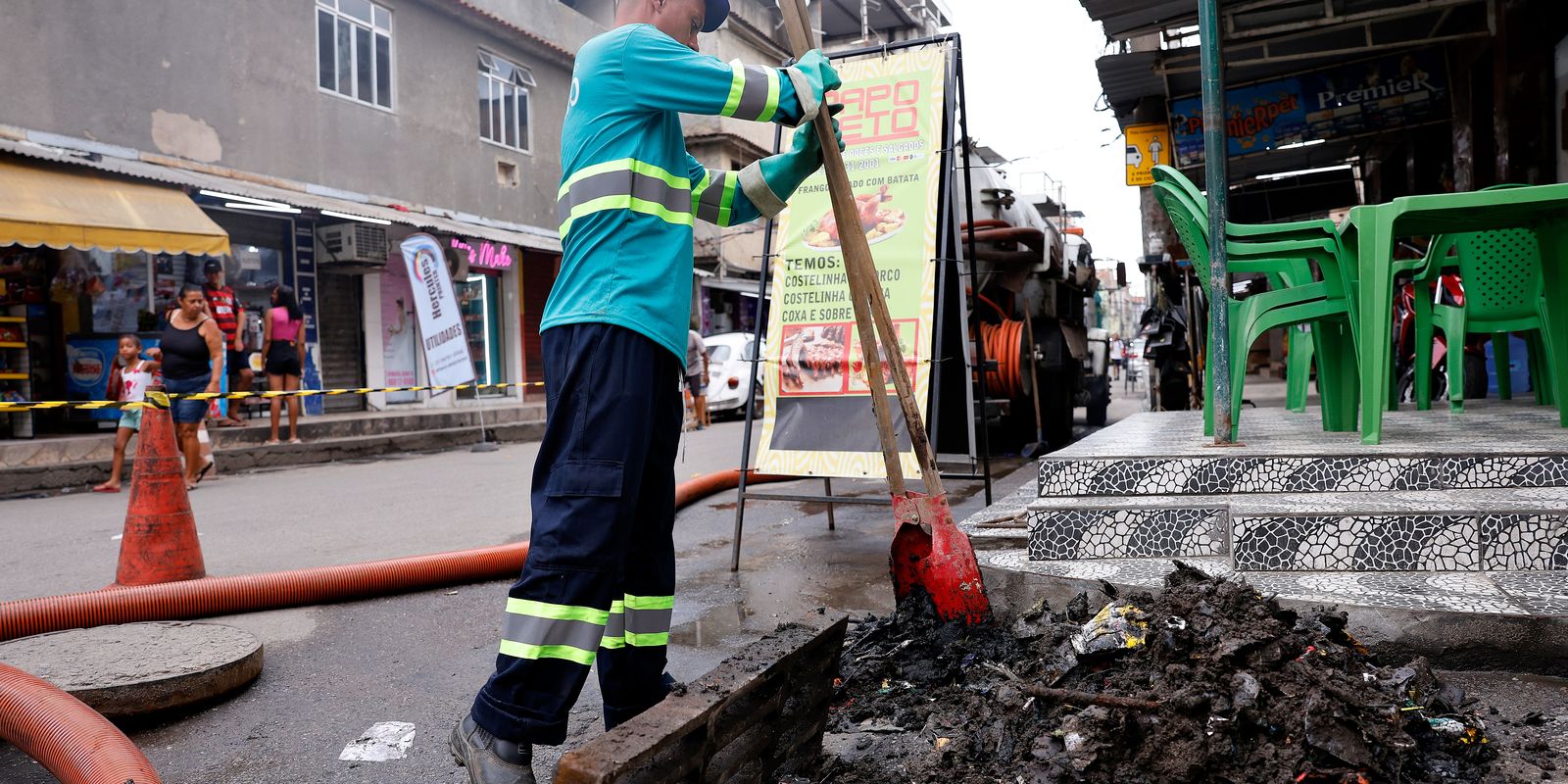 Maré e Alemão receberão obras de urbanização no Rio