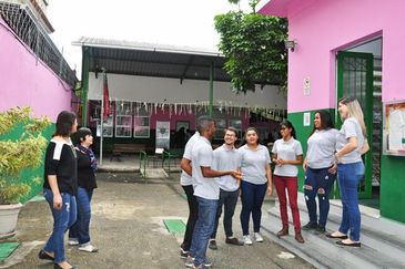 Camp Mangueira auxilia adolescentes e jovens a encontrarem emprego