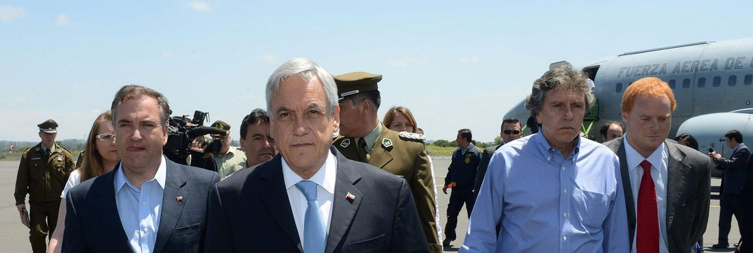 O presidente Sebastiãn Piñera se deslocou até a região de Araucania onde ocorreu o incêndio e anunciou que utilizará lei antiterrorista