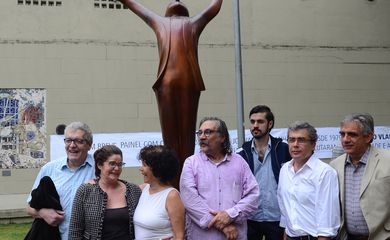 São Paulo - Câmara Municipal de SP inaugura escultura em homenagem ao jornalista Vladimir Herzog (Rovena Rosa/Agência) Brasil