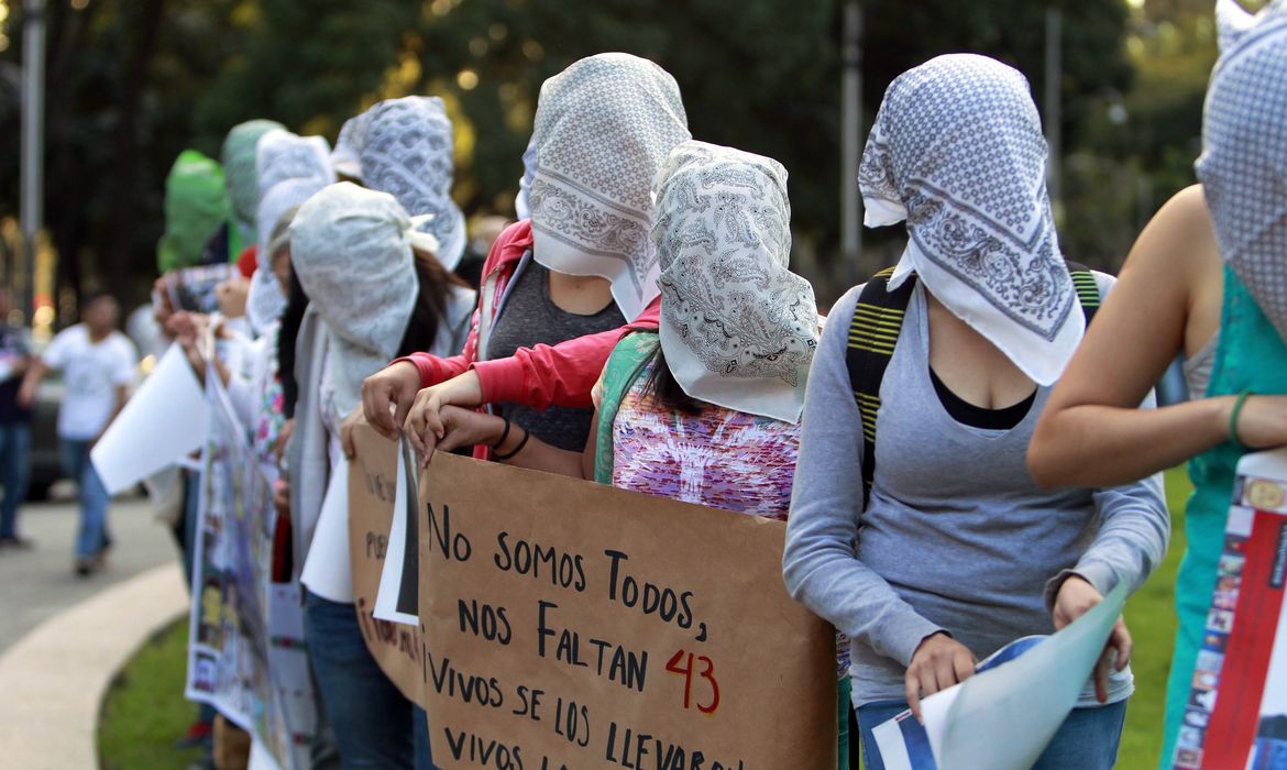 Estudantes desaparecidos no México