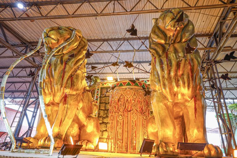 Rio de Janeiro (RJ), 12/02/2026 – Alegorias da Unidos de Padre Miguel  - Escolas da Série Ouro do Rio terão competição acirrada pelo campeonato.  Foto: Carlos Lucio/ UPM