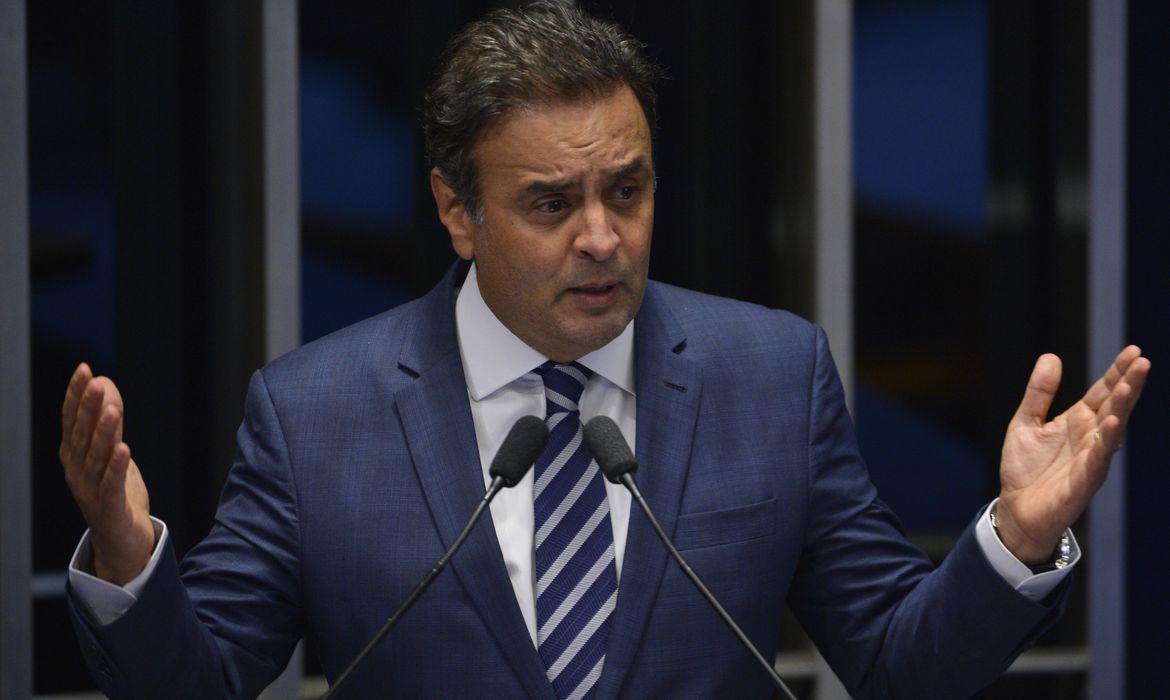 Brasília - O senador Aécio Neves, fala durante o quinto dia de julgamento final do processo de impeachment da presidenta afastada, Dilma Rousseff, no Senado (Fabio Rodrigues Pozzebom/Agência Brasil)