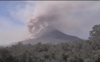 Vulcão Indonésia. REUTERS