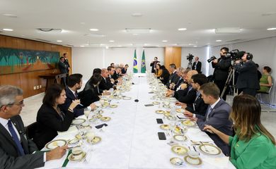  Presidente da República, Jair Bolsonaro, durante café da manhã com Jornalistas.
