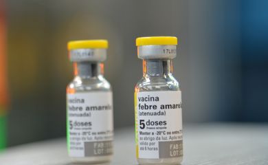 São Paulo - Inauguração da linha final de produção da vacina contra febre amarela na unidade Libbs Farmacêutica, uma empresa privada que fez acordo de transferência de tecnologia com o Instituto de Tecnologia em Imunobiológicos (Bio