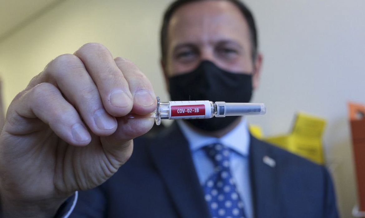 Divulgação/Governo de São Paulo Governo de São Paulo inicia testes com vacina contra o novo coronavírus.