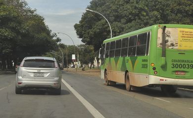 Faixas exclusivas para ônibus em Brasília