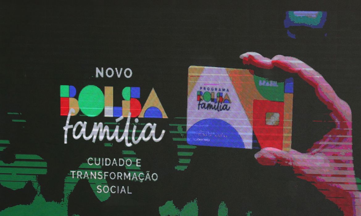 Caixa Paga Novo Bolsa Família A Beneficiários Com NIS De Final 7 ...