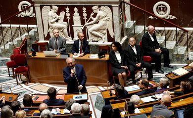 François Bayrou discursa no Parlamento francês antes da votação que o destituiu do cargo de primeiro-ministro
08/09/2025
Reuters//Benoit Tessier/Proibida reprodução