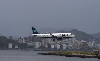 Avião, aviação, Azul, Aeroporto Santos Dumont
