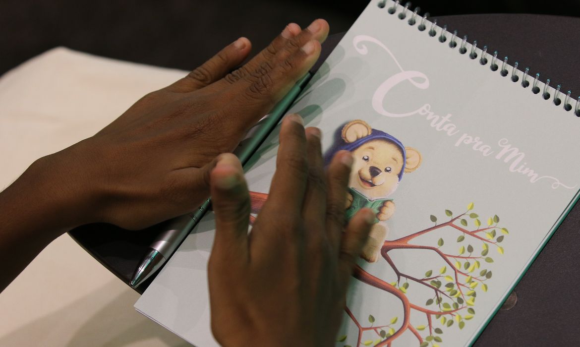 Fabio Rodrigues Pozzebom/AgĂȘncia Brasil/Arquivo O ministro da Educação, Abraham Weintraub, e o secretĂĄrio de Alfabetização, Carlos Nadalim, lançam programa Conta pra Mim
Foto: Fabio Rodrigues Pozzebom/AgĂȘncia Brasil/Arquivo