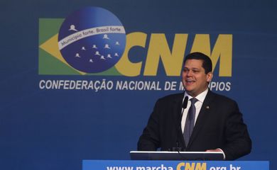 Presidente Jair Bolsonaro, participa da Sessão Solene de Abertura da XXII Marcha a Brasília em Defesa dos Municípios