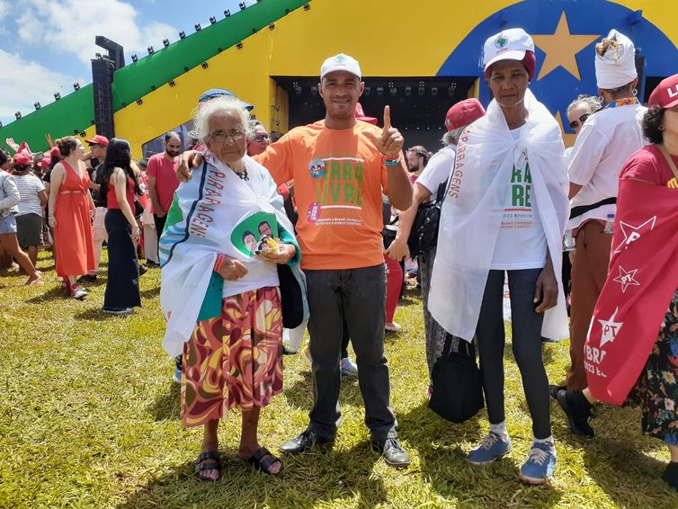 Inauguration ceremony/ Luiz Inácio Lula da Silva/Characters/ Longina Miliana de Oliveira (left)