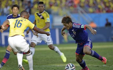 Colômbia derrota Japão (Felipe Dana/AP/Direitos Reservados)