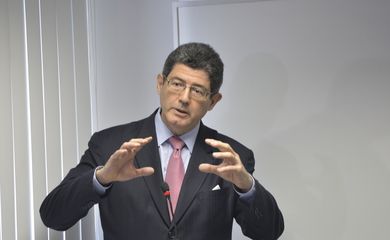 O ministro da Fazenda, Joaquim Levy, fala no 1º Encontro Diálogos Estratégicos (Antonio Cruz/Agência Brasil)