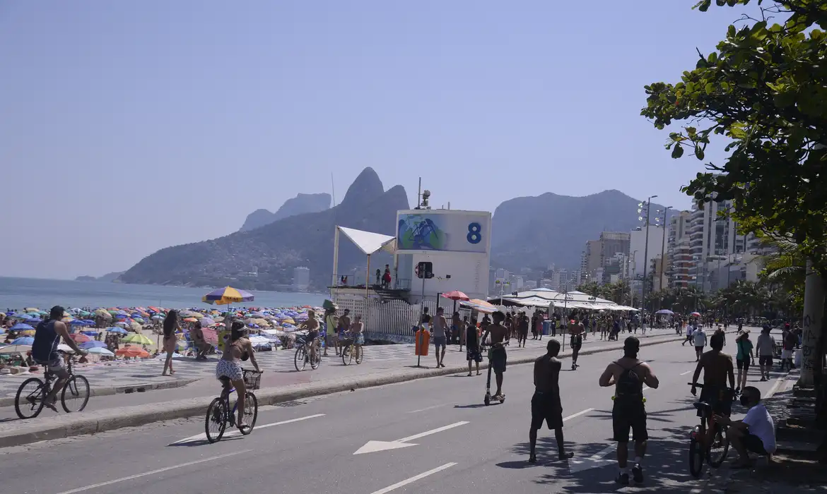 Operação Verão nas praias do Rio terá postos de salvamento móveis