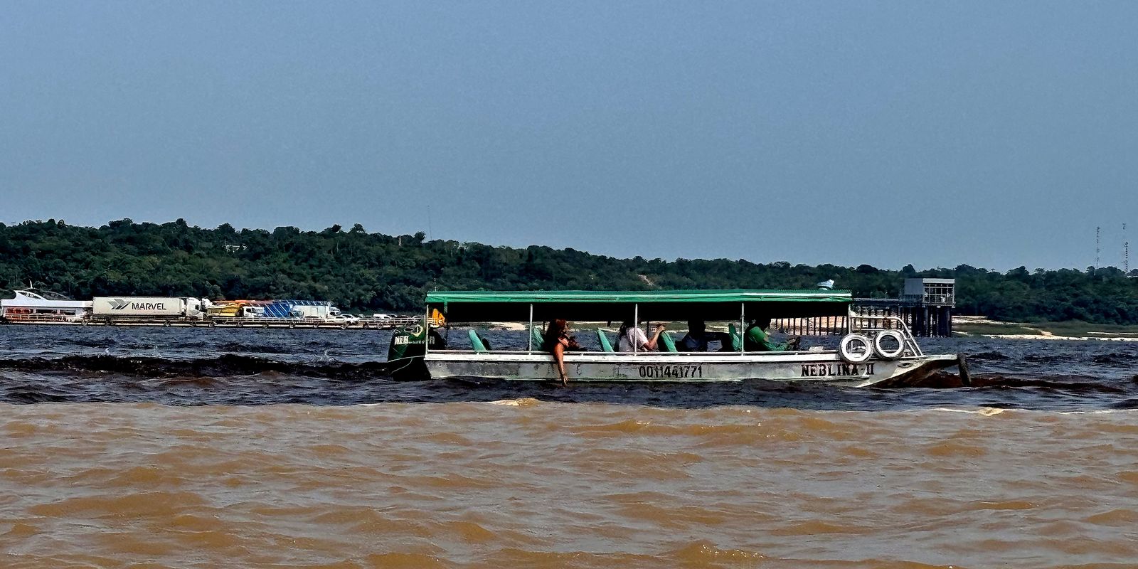 Nível do Rio Negro sobe e traz recuperação a Manaus