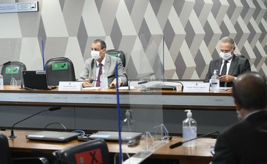 Comissão Parlamentar de Inquérito da Pandemia (CPIPANDEMIA) realiza audiência pública interativa para ouvir o depoimento de especialistas convidados a respeito de aspectos técnicos da Covid-19. 

Antes de iniciar o depoimento dos especialistas,