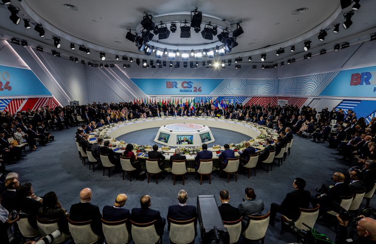 Officials attend a plenary session in the outreach/BRICS Plus format at the BRICS summit in Kazan, Russia October 24, 2024. REUTERS/Maxim Shemetov/Pool