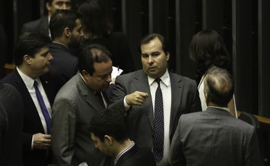 Brasília - Plenário da Câmara conclui fase de discussão de PEC da reforma política e encerra sessão de hoje (Fabio Rodrigues Pozzebom/Agência Brasil)