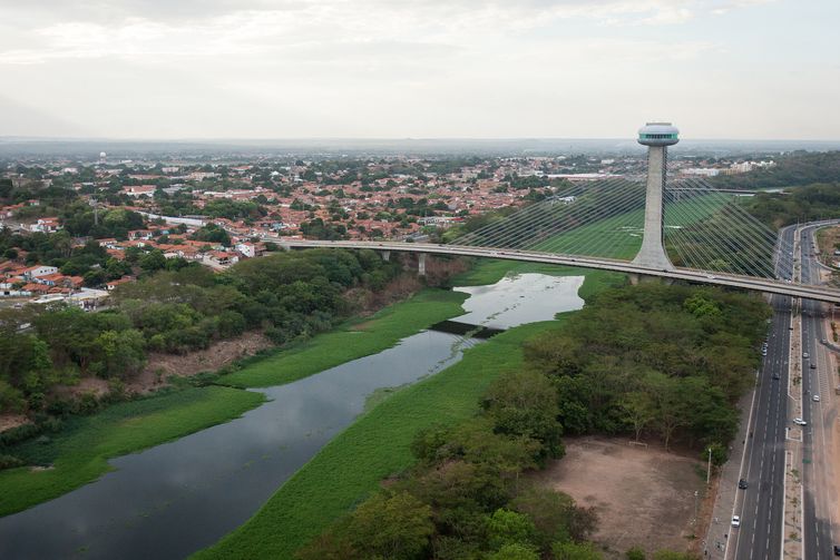 Ponte Estaiada; Teresina