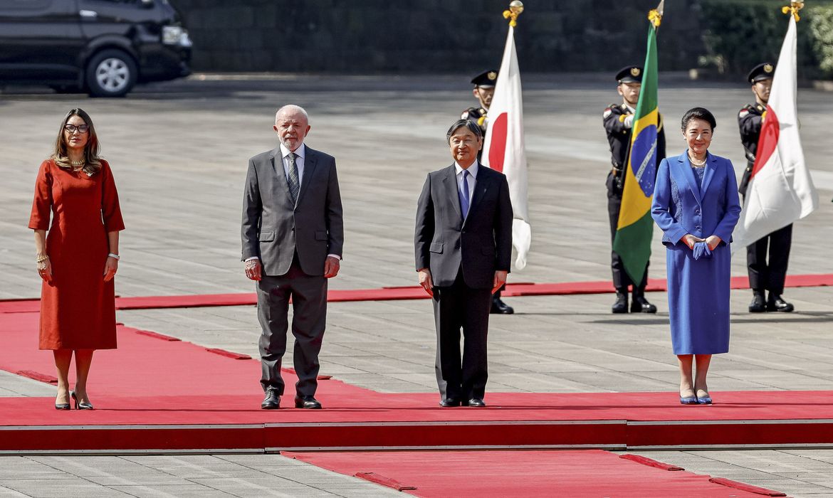 Presidente da República, Luiz Inácio Lula da Silva, durante cerimônia de boas-vindas.
Palácio Imperial do Japão.

Foto: Ricardo Stuckert / PR
