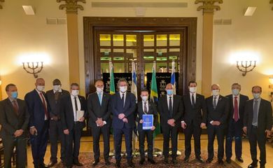 Na visita a Israel, a delegação brasileira liderada pelo Ministro Ernesto Araújo,