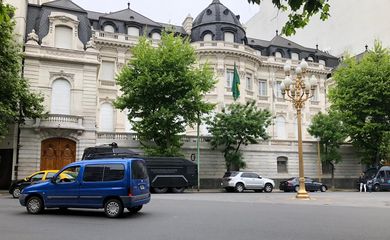  Embaixada do Brasil  em Buenos Aires,  na Argentina.