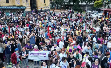 São Paulo (SP), 21/06/2025 - Coletiva da Visibilidade Lésbicas de SP durante caminhada de mulheres lésbicas protesta contra violências e racismo. Cínthia Abreu/Divulgação