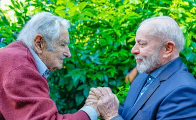 Montevidéu, 05/12/2024 - Presidente da República, Luiz Inácio Lula da Silva concedeu a Ordem Nacional do Cruzeiro do Sul ao ex-presidente do Uruguai, Pepe Mujica. Foto: Ricardo Stuckert/PR